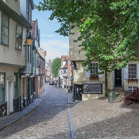 Newly Renovated Riverside Flat W/ Private Balcony Norwich Bagian luar foto
