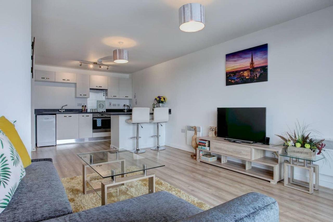 Newly Renovated Riverside Flat W/ Private Balcony Norwich Bagian luar foto